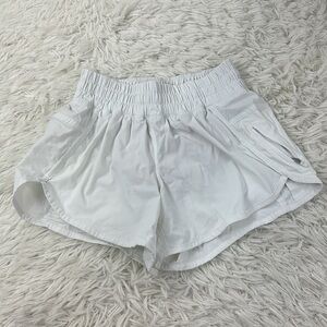 Lululemon Tracker Shorts White